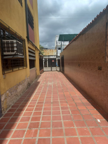 Imagen 5 de 19 de Local Comercial En Boleita Sur Para Oficina- Deposito En Pb A Orilla De Calle