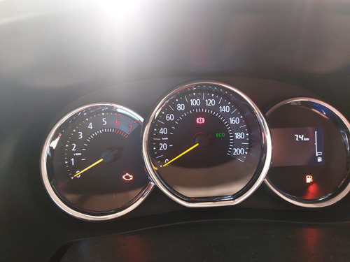 Imagen 15 de 18 de Renault Kangoo Stepway 1.6