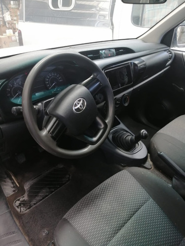Imagen 10 de 10 de Toyota Hilux 2017 2.7 Chasis Cabina Mt
