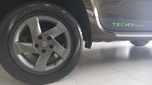 Imagem 5 de 14 de Renault Duster 2.0 Tech Road 4x2 16v Flex 4p Automático