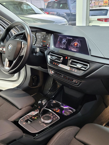 Imagen 9 de 15 de Bmw Serie 1 2020 1.5 118i Sport Line 136cv