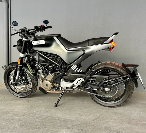 Imagen 15 de 15 de Husqvarna Svartpilen 401