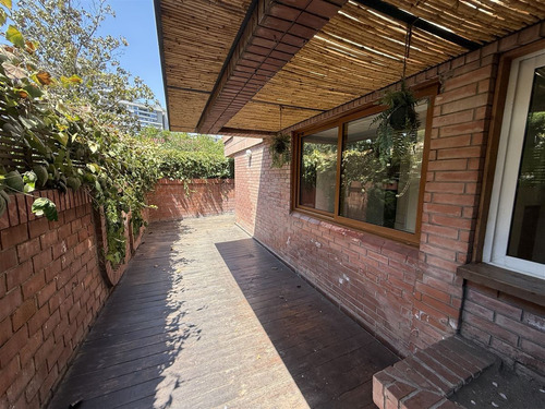 Departamento En Venta De 2 Dorm. En Las Condes