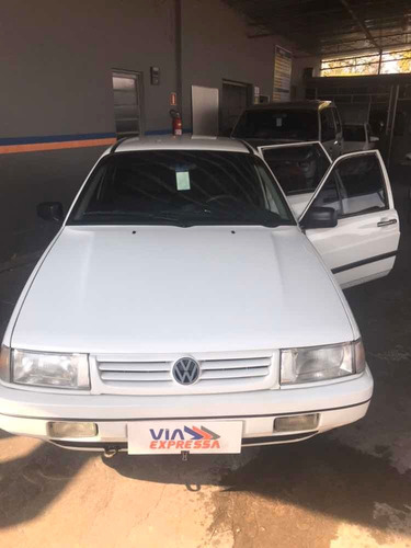 Imagem 8 de 10 de Volkswagen Santana 1.8 Cli 1996