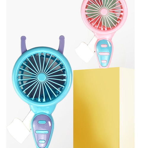 Un Bonito Miniventilador De Verano Para Niños Con Forma De A