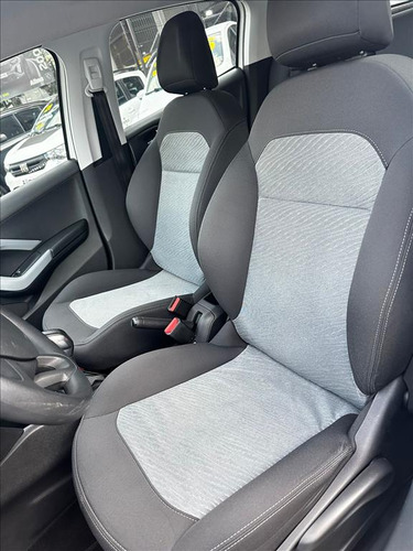 Peugeot 208 1.5 ACTIVE 8V FLEX 4P MANUAL
