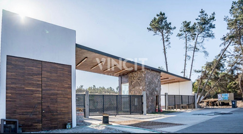 Sitio En Venta A Solo 7 Kilómetros De La Rotonda De Concón.
