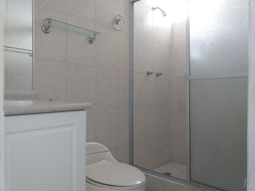 Imagen 8 de 14 de Venta De Apartamento En Ph Aquazul, Bellavista 19-11632