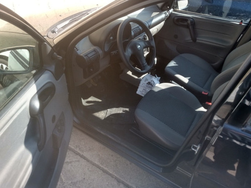Imagem 10 de 14 de Chevrolet Classic 2011 1.0 Ls Flex Power 4p