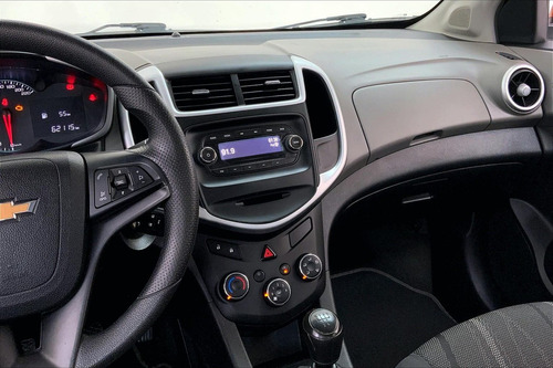 Imagen 6 de 25 de Chevrolet Sonic 4 Pts Lt, Tm5, A/ac, Ve, Ba, Ra-15