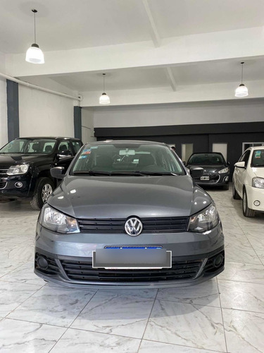 Imagen 2 de 9 de Volkswagen Voyage 2017 1.6 Trenline 101cv