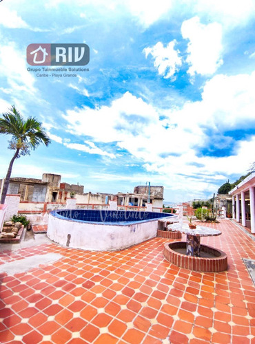 Venta - Casa En Playa Verde, Catia La Mar, Estado La Guaira.