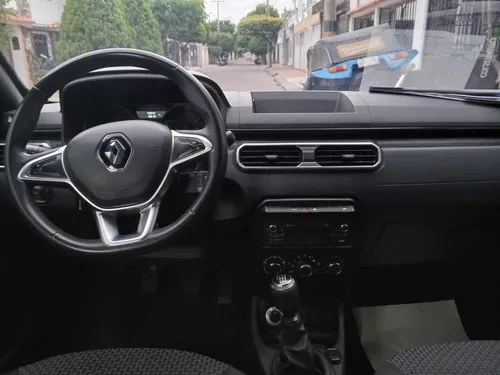 Renault Duster Oroch 2.0 Intens