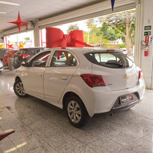 Imagem 9 de 10 de Chevrolet Onix 1.4 Mpfi Lt 8v Flex 4p Manual