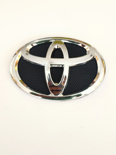 Emblema Parrilla Frontal Toyota Corolla 2011-2012-2013