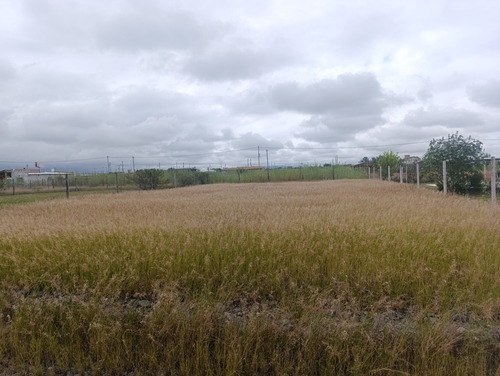 Hermoso Lote 700 Mts Urbanización Potrero De Quijano