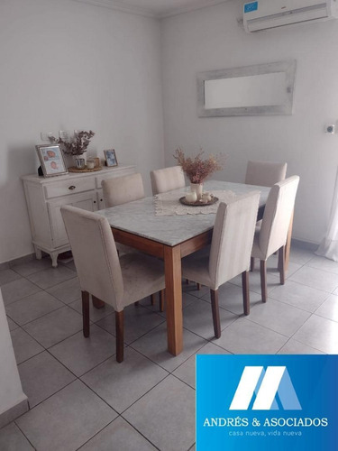 Venta Duplex Barrio La Giustina, Bella Vista