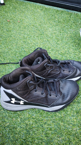 Zapatillas Under Armour 6.5 . 39