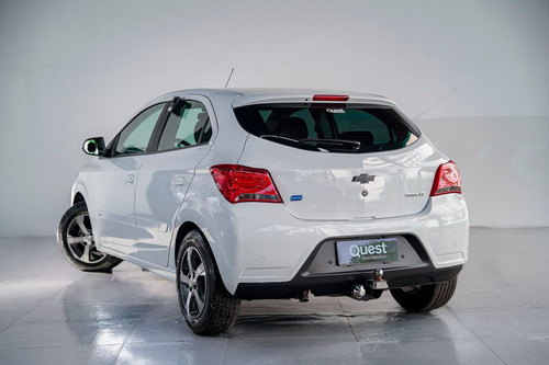 Chevrolet Onix HATCH LT 1.4 8V FlexPower 5p Aut.