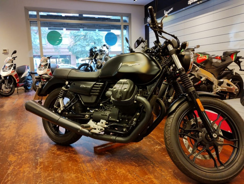 Imagen 12 de 17 de Moto Guzzi V7 Iii Stone Negra Usada
