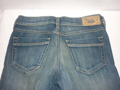 Pantalones diesel original hotsell