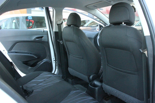 Imagem 9 de 11 de Hyundai Hb20 1.0 Comfort Manual 2015 97.000km