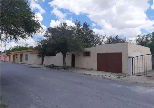 Casa En Venta De Un Piso Centro Del Municipio De Paras N.l.