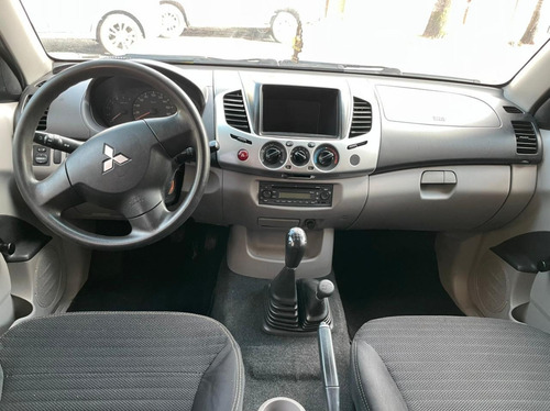 Imagem 5 de 14 de Mitsubishi L200 Triton Glx 3.2 Cd Tb Int.diesel Mec