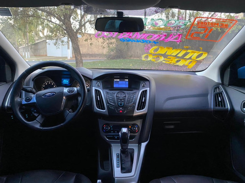 Imagem 7 de 8 de Ford Focus Sedan 2.0 16v 4p Se Powershift Flex