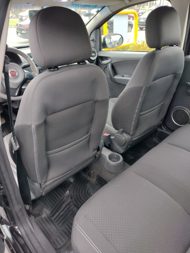 Imagen 13 de 13 de Fiat Grand Siena 1.4 Attractive 87cv 2013