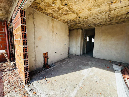 Departamento 2 Ambientes En Venta, Piñeyro-avellaneda. Con Financiacion