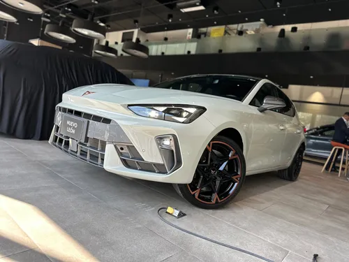 Cupra Leon 300Hp
