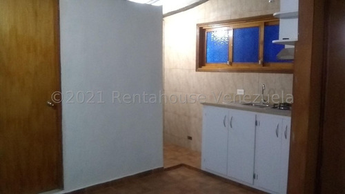 Imagen 3 de 9 de Casa En Venta Los Chorros Mls #21-23644
