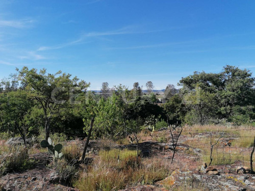 Terreno En Venta En Santa Lucia, San Juan Del Río, Querétaro.