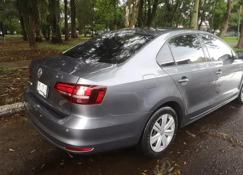 Volkswagen Jetta 2.0 Tiptronic At