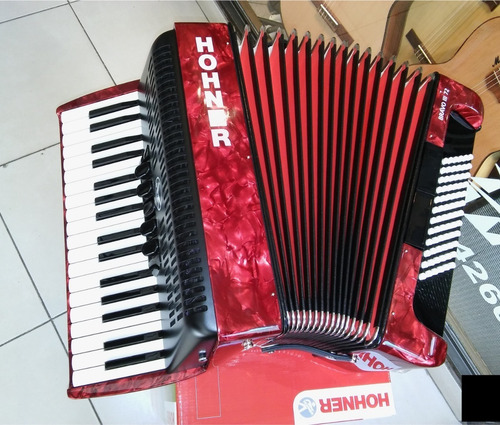 Imagen 3 de 8 de Acordeon Hohner Bravo Iii 72 Bajos 5voces 34teclas 5+2reg
