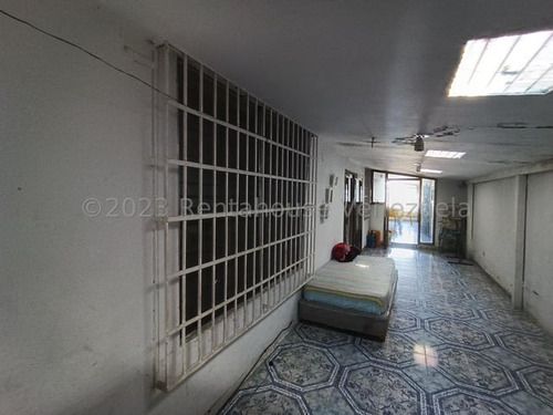 Casa En Venta Para Remodelar Urb Tiuna Maracay 25-14056 Apd