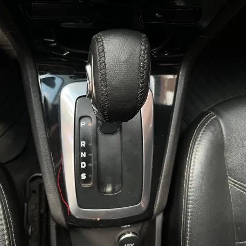 Ford Fiesta TITANIUM TP 1.6CC 2015