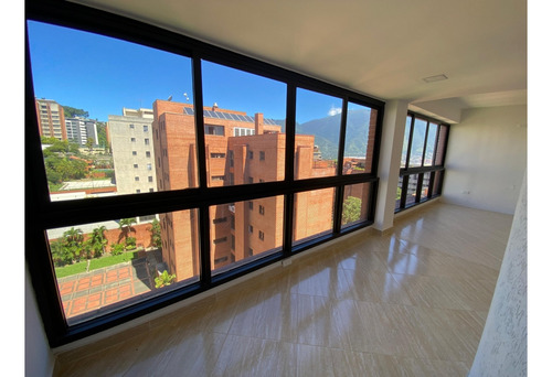 Venta. Apartamento (ph). Valle Arriba. Caracas. (mmv)