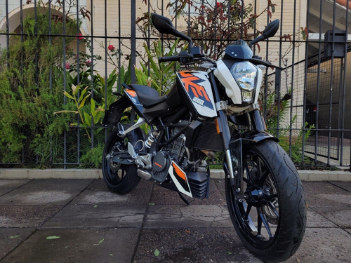 Imagen 6 de 17 de Ktm Duke 200 *impecable*