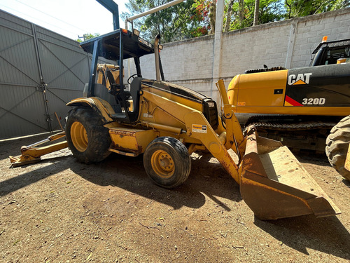 Retroexcavadora Caterpillar 416c 4x2