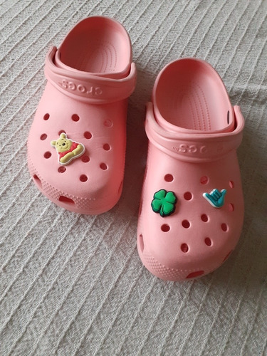 Ml Sandalias Zuecos Crocs Classics Con Jibbitz - T. 38