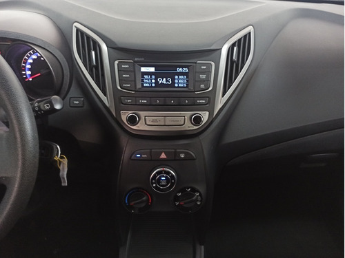 Imagem 11 de 14 de Hyundai Hb20 1.6 Comfort Style 16v Flex 4p Manual
