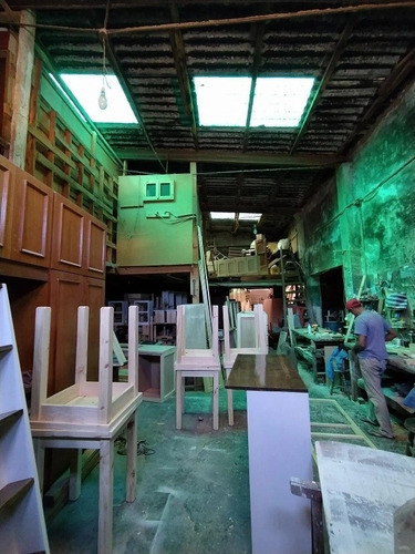Local Comercial Con Renta.