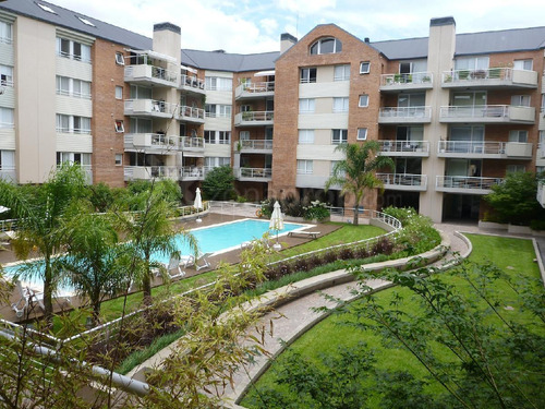Departamento En Venta En San Isidro - Vias/rolon