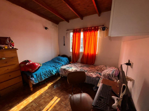 Casa En Venta - 4 Dormitorios 2 Baños - 688mts2 - La Plata