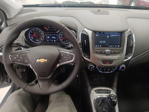 Imagen 10 de 14 de Chevrolet Cruze 4p Lt Aut. Ph