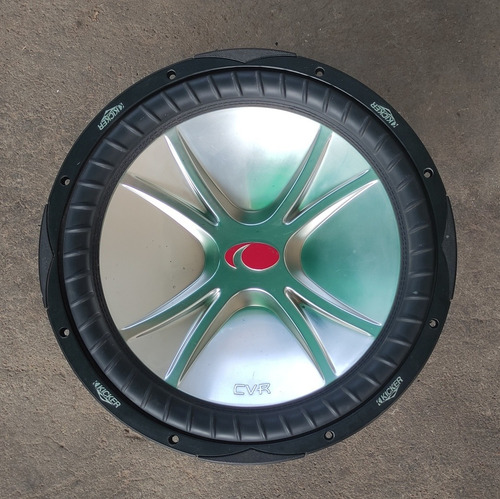 Bajo Kicker 15 Pulgadas 1000 Watios Doble Bobina Usado