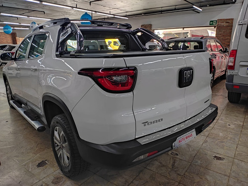 Fiat Toro 1.8 16v Freedom Flex 4x2 Aut. 4p