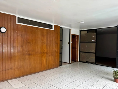 Casa Comercial De 453 M En Arriendo 12 Privados Centro 